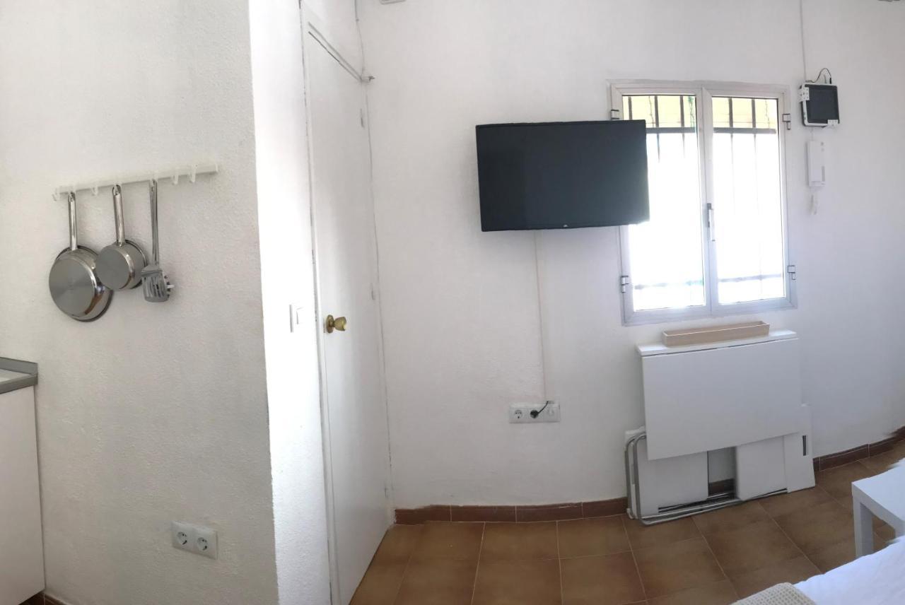 Ac Los Remedios Seville Exterior photo
